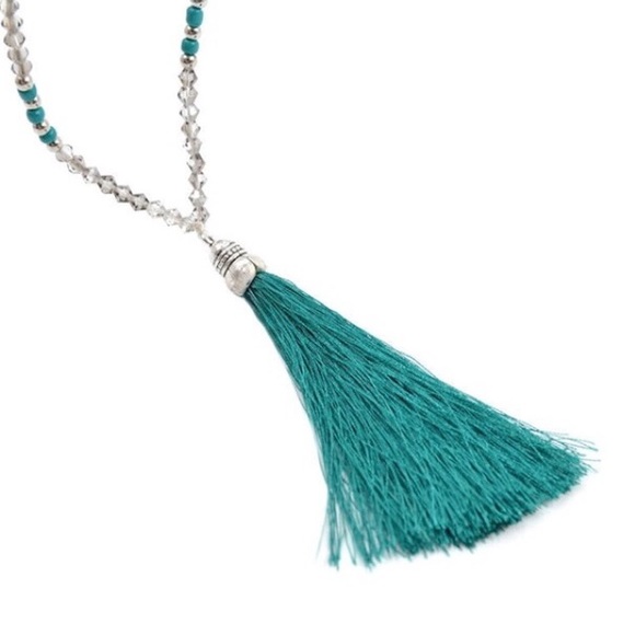 🆕Turquoise bohemian style crystal tassel necklace - Picture 3 of 5